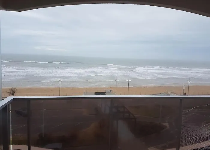 Jean De Mont, Superbe Balcon Face *