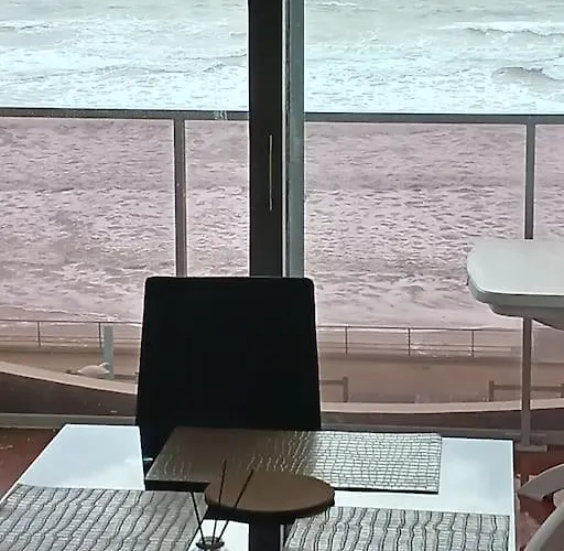 Jean De Mont, Superbe Balcon Face 아파트 생장드몽