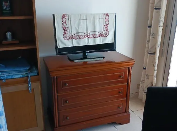 Jean De Mont, Superbe Balcon Face 아파트